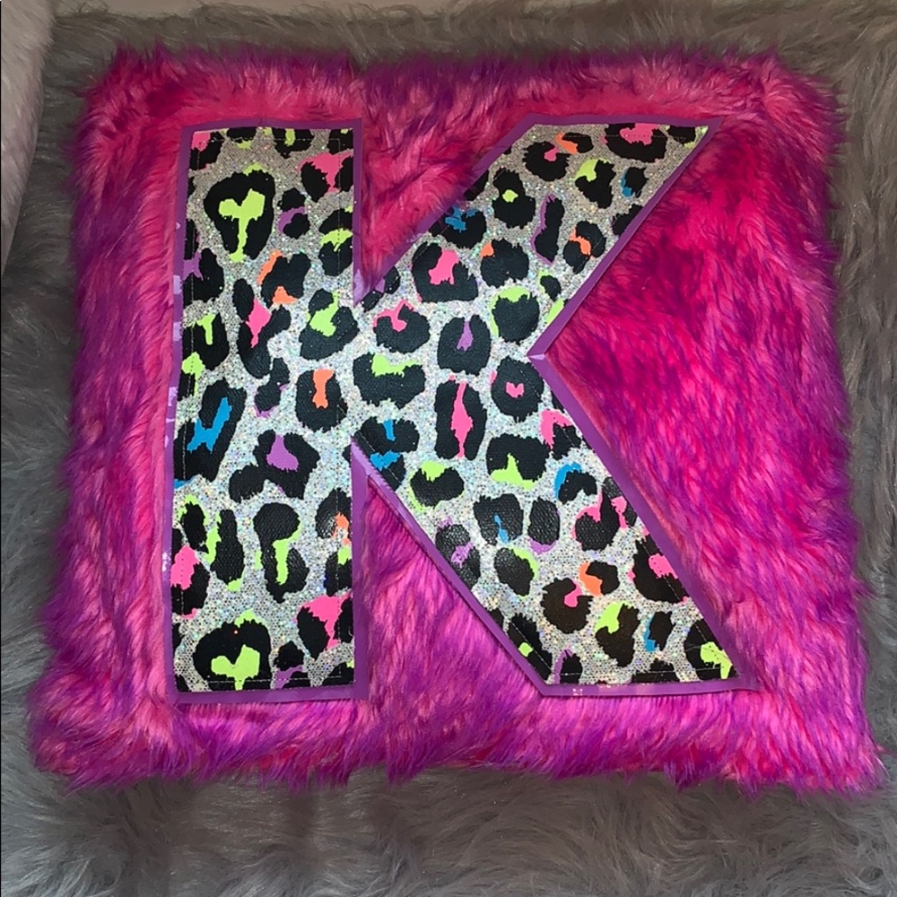 JUSTICE “K” PILLOW❤️